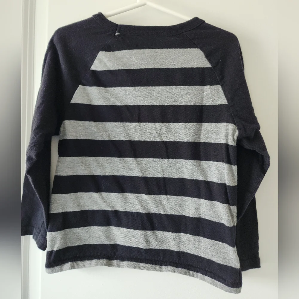 4t The Children's Place black and gray long‎ sleeved t-shirt